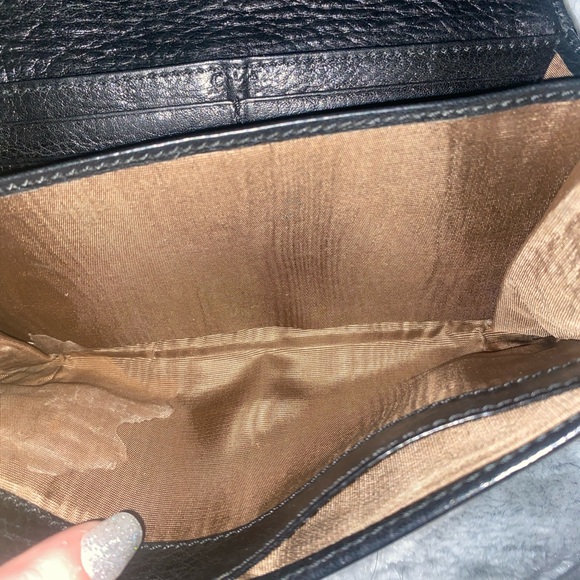 CHLOE BLACK WALLET WITH GOLD BOW DETAIL ON FRONT PRE LOVED - Picture 8 of 16